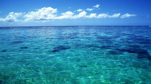 Tahiti-Crystal-Clear-Sea-Water-623732